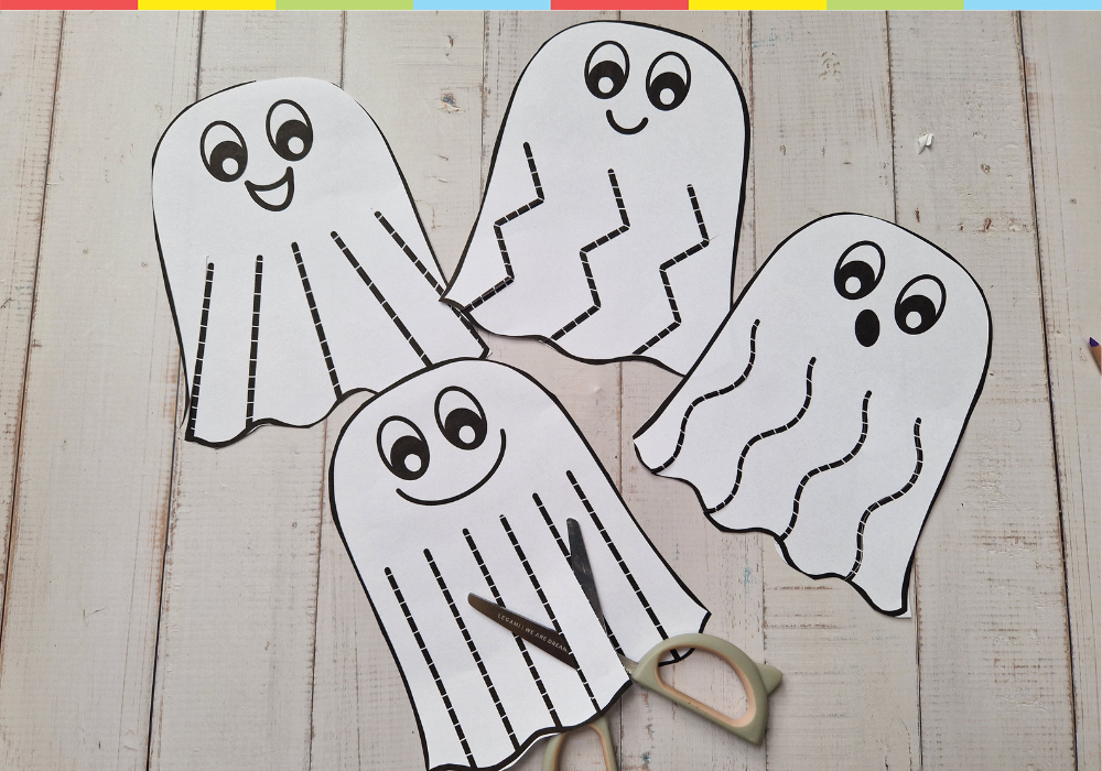Hanging paper ghosts with swirly patterns – printable Halloween paper craft template